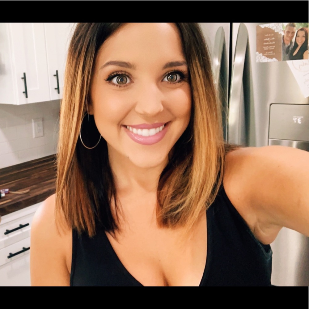 Meet your Posher, Lauren